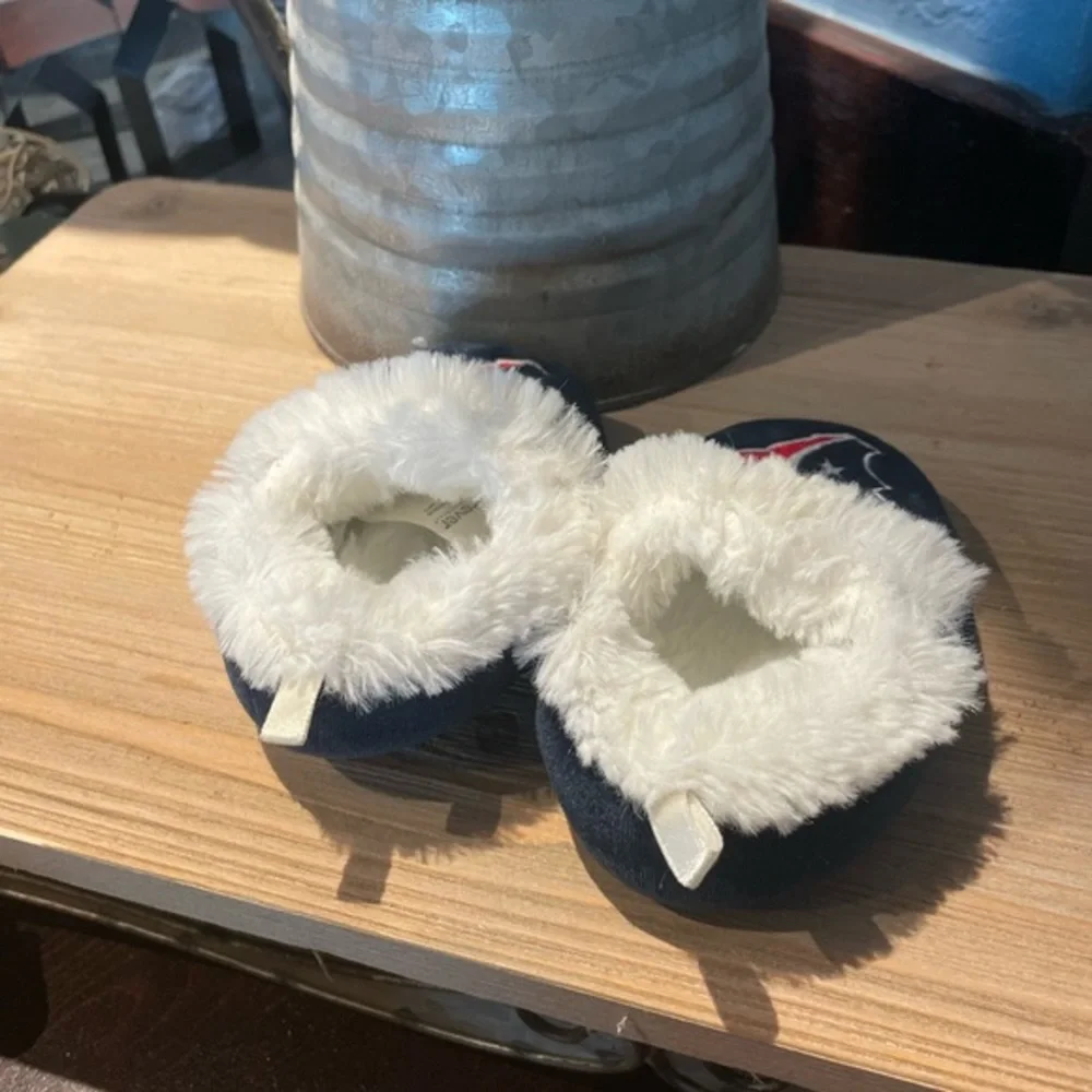 Nfl Houston Texans Baby Slippers size large Equivalent‎ 6/9 months infant